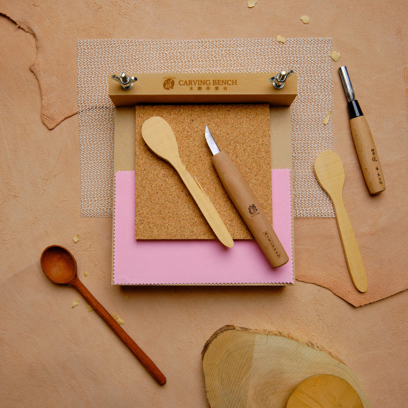 Compact Carving Bench