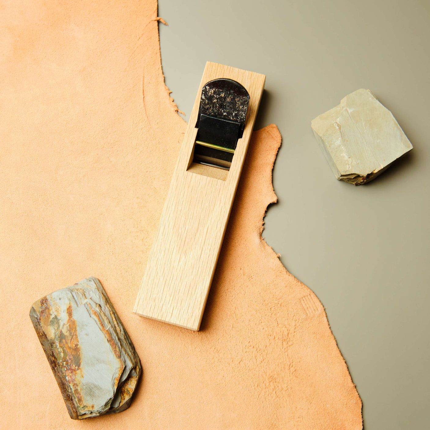 Chizoku Hiraganna Plane by Mizuno-san - 42mm