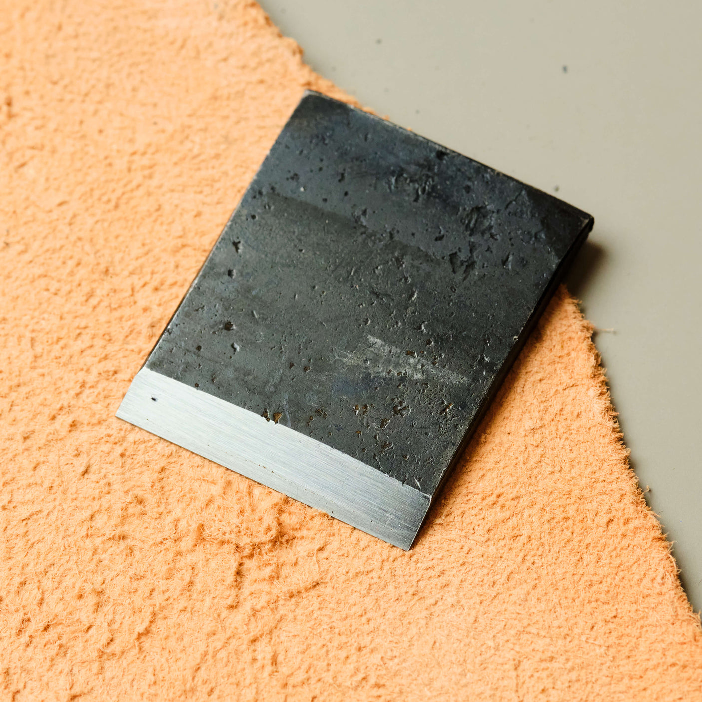 Chizoku Hiraganna Plane by Mizuno-san - 42mm