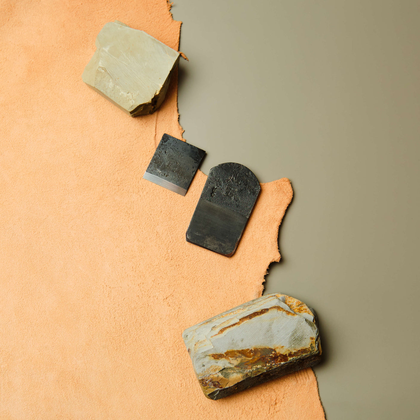 Chizoku Hiraganna Plane by Mizuno-san - 48mm