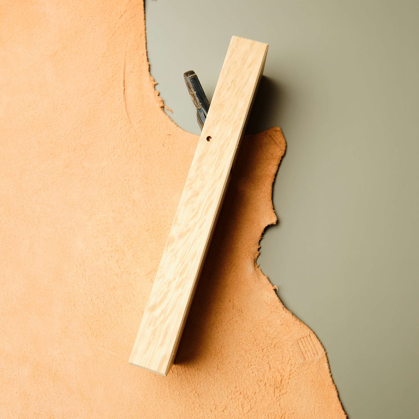 Chizoku Hiraganna Plane by Mizuno-san - 42mm