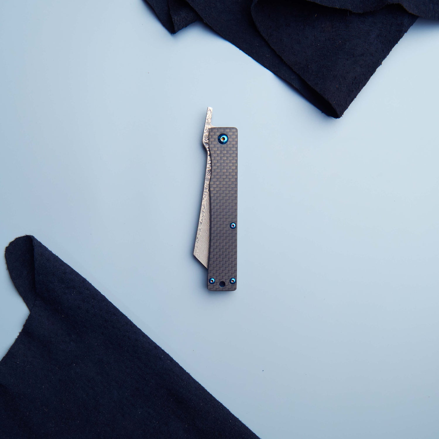 Damascus Folding Pocket Knife - Carbon Fibre Handle