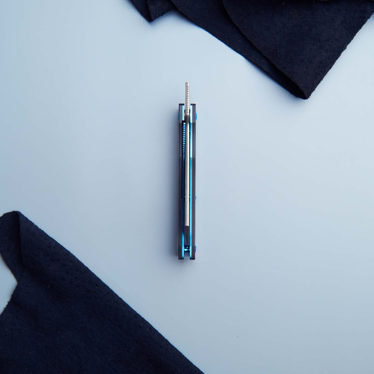 Traditional Japanese Damascus Folding Pocket Knife - Carbon Fibre Handle