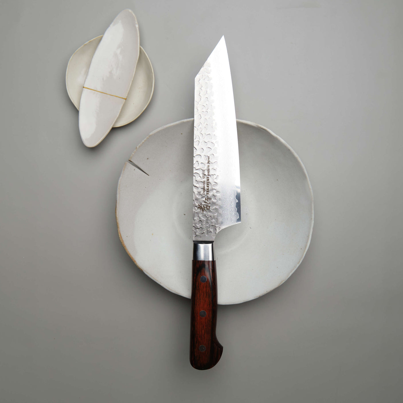 Hammered Damascus Kengata Gyuto Chef Knife - 190mm