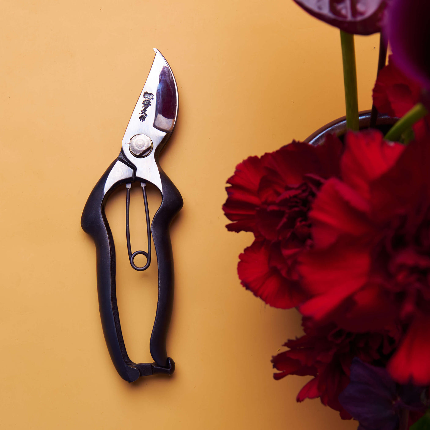 Handmade Japanese Secateurs - 180mm