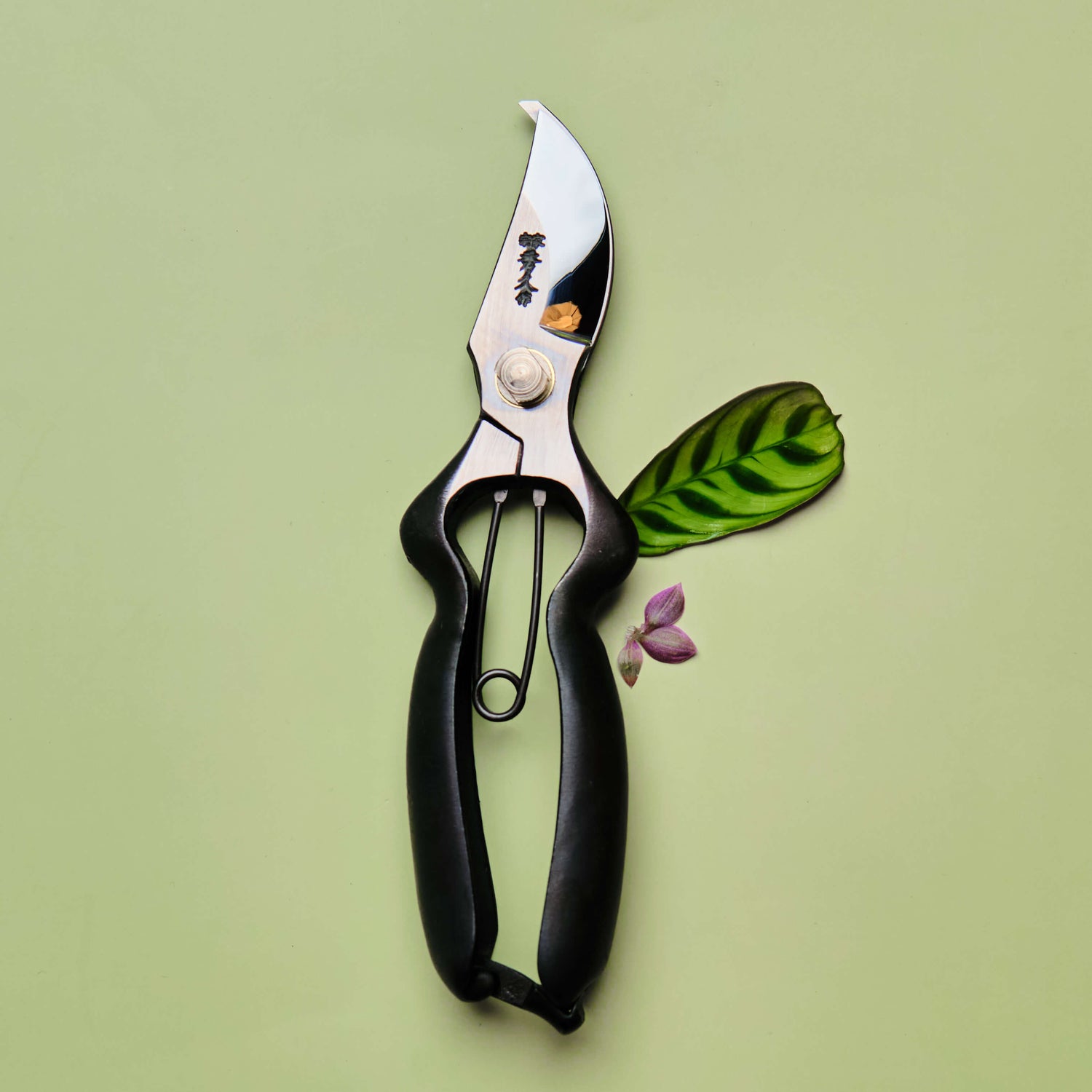 Handmade Japanese Large Handle Secateurs - 200mm