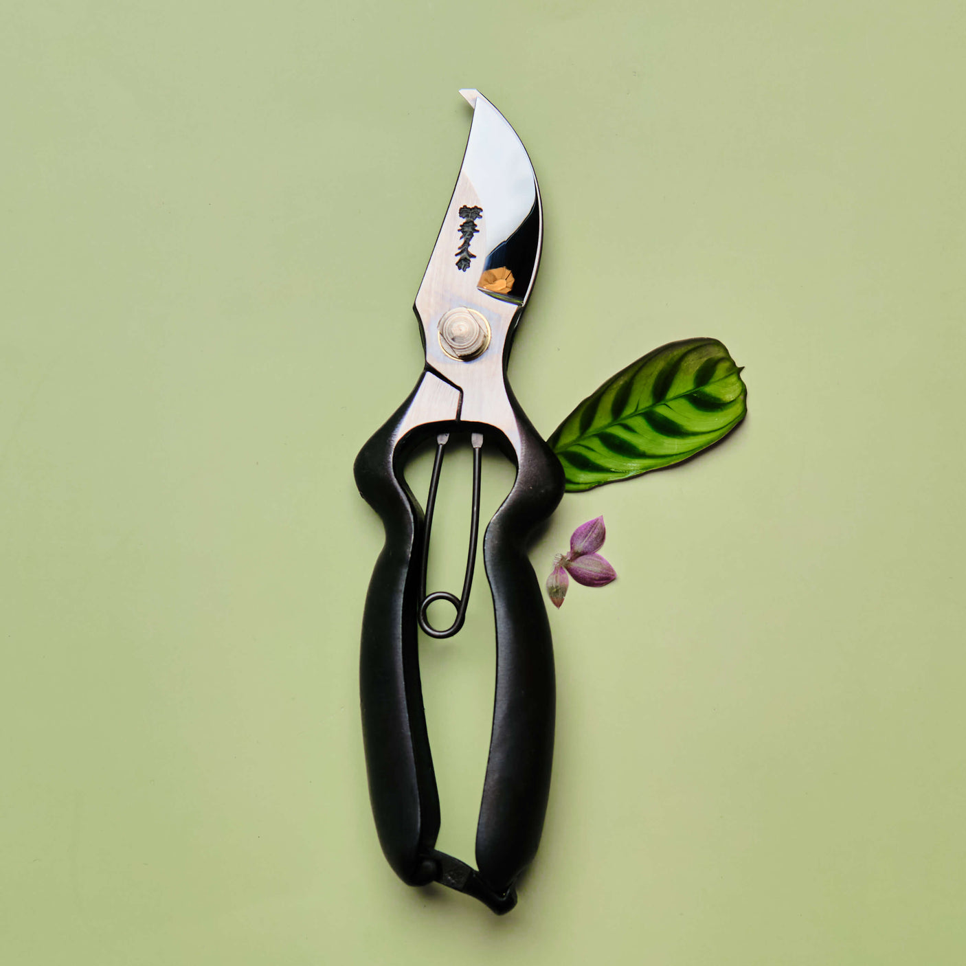 Handmade Japanese Large Handle Secateurs - 200mm