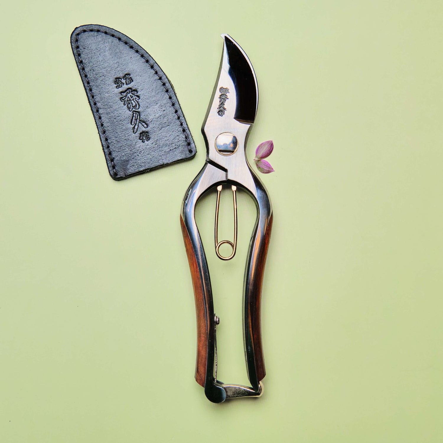 Handmade Japanese Bubinga Handle Secateurs - 200mm