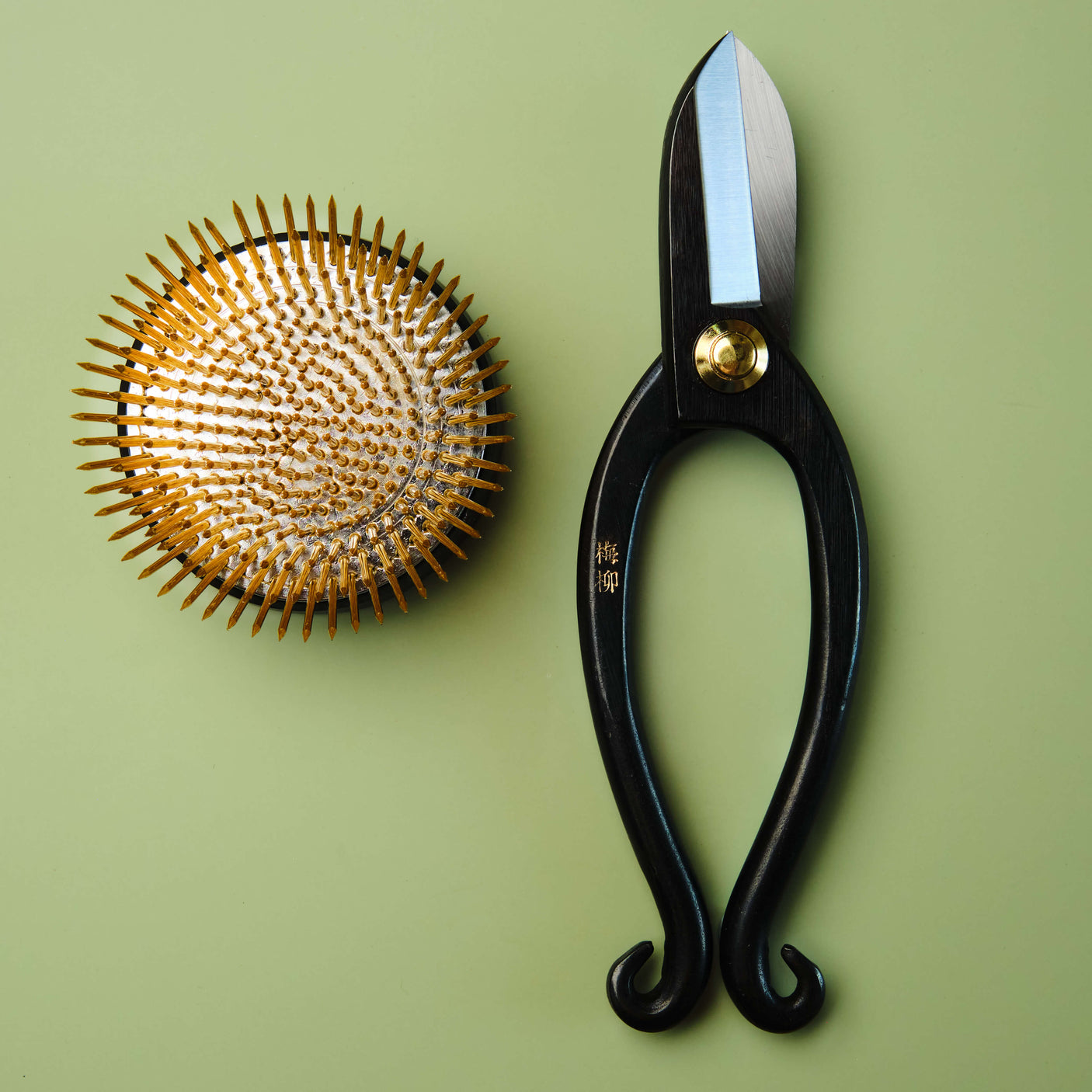 Flower Scissors & Brass Ikebana Kenzan Bundle