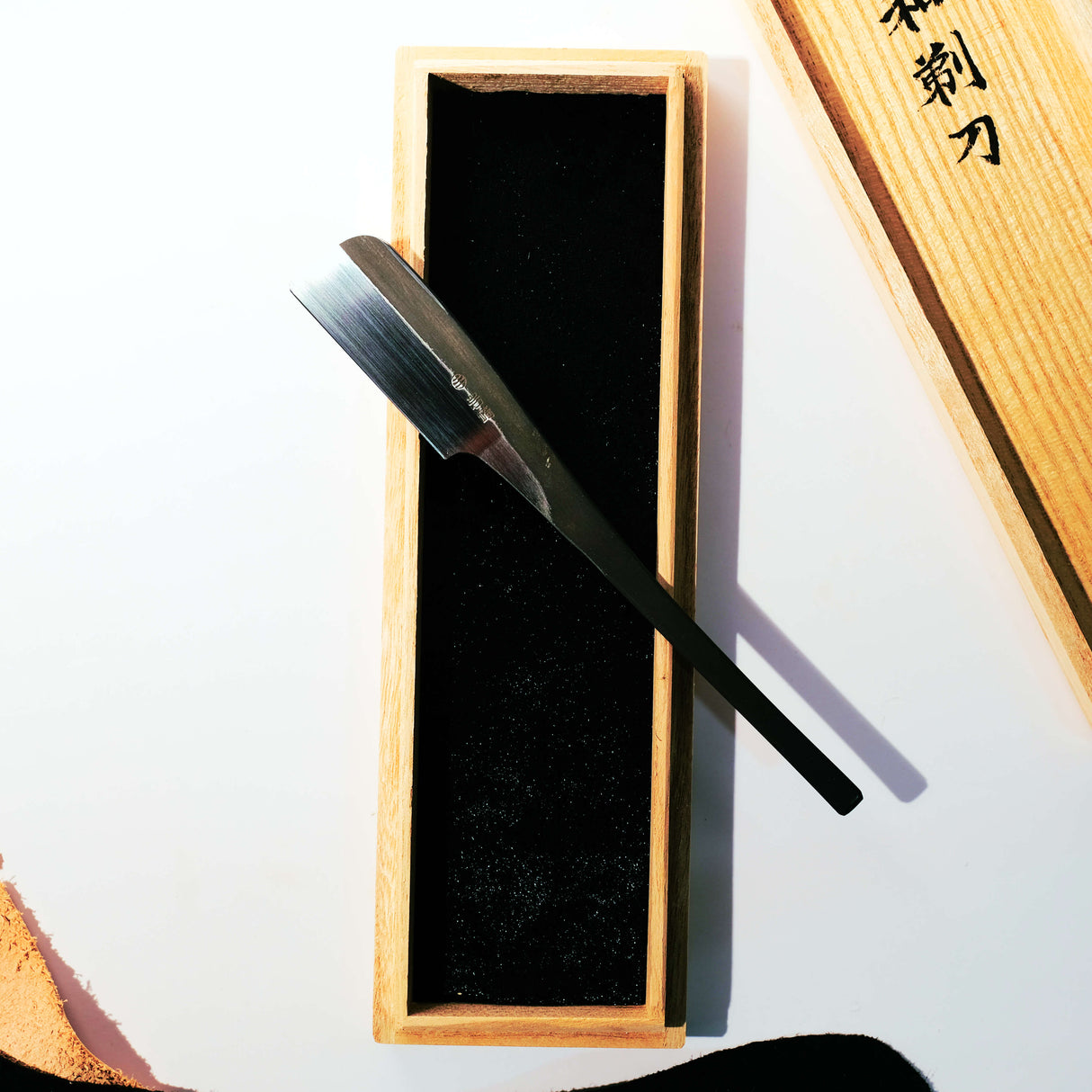 Japanese Razor from the Sanjo Seisakusho Workshop - Iwasaki Kamisori