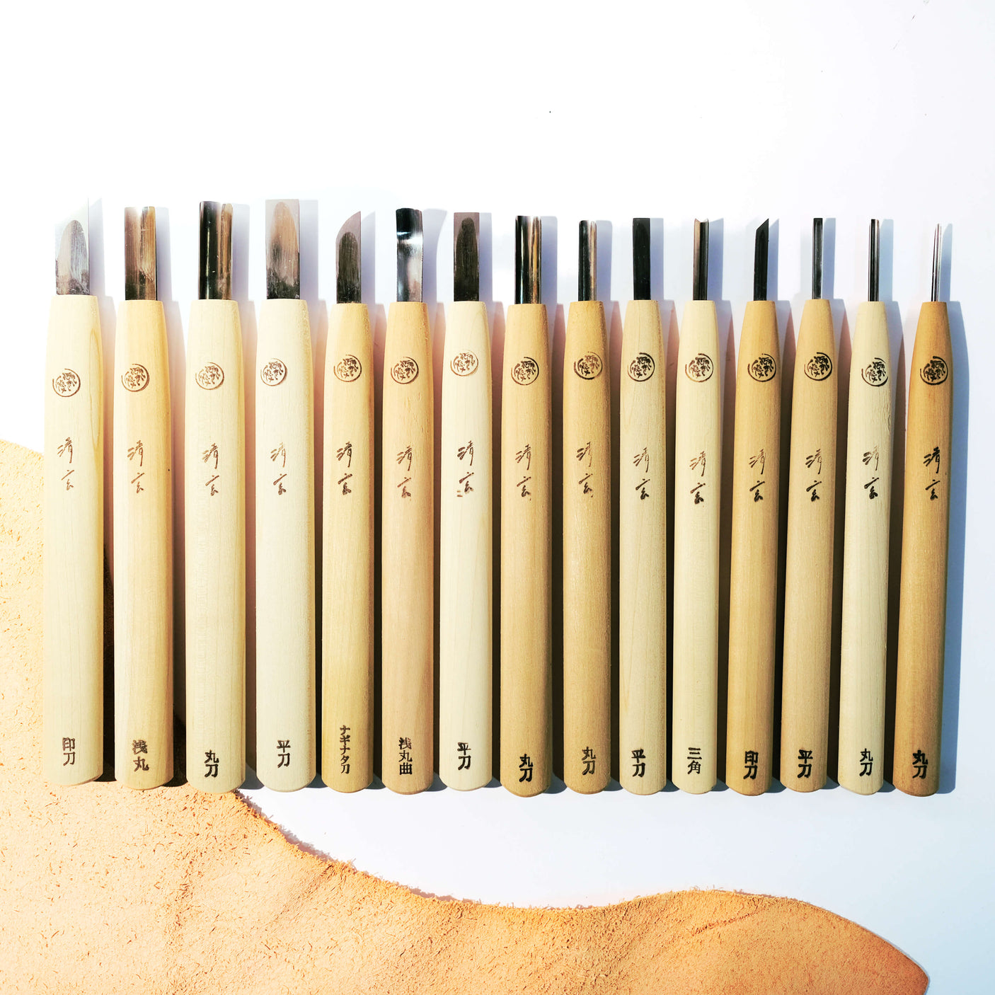 Kanmuri Carving 15 Piece Set