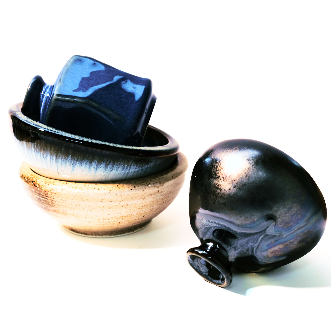 Metallic Black Bottle Shaped Ikebana Vase