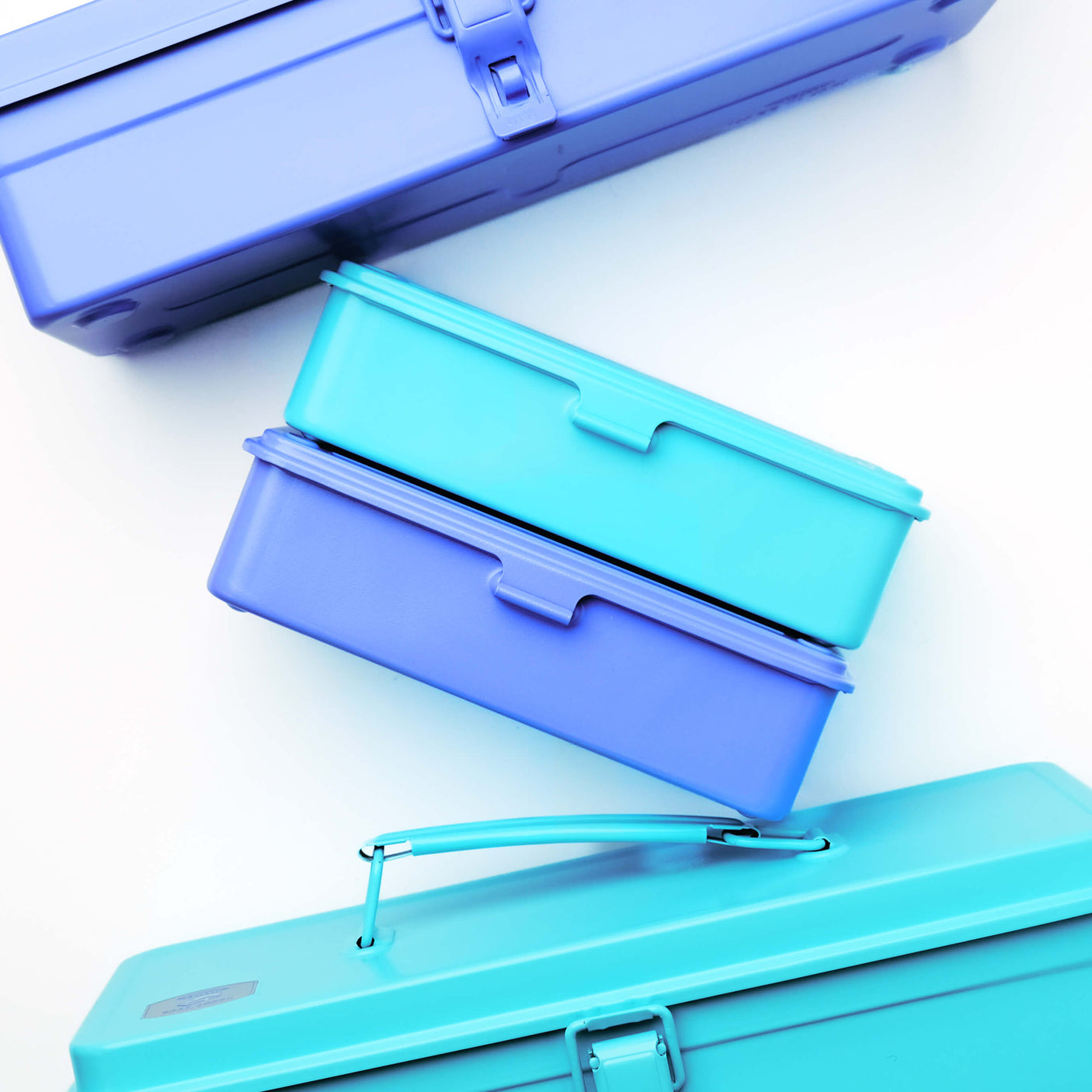 TOYO Trunk Shape Toolbox T-190-AH (Asahanada Blue)