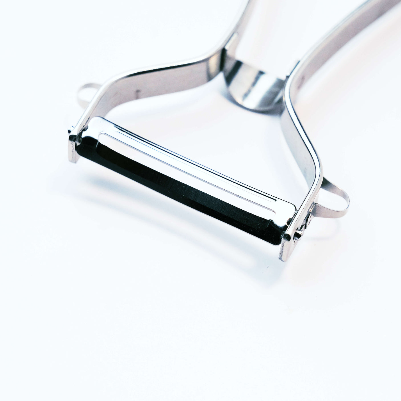 Shimomura Pro Grade Curved Peeler