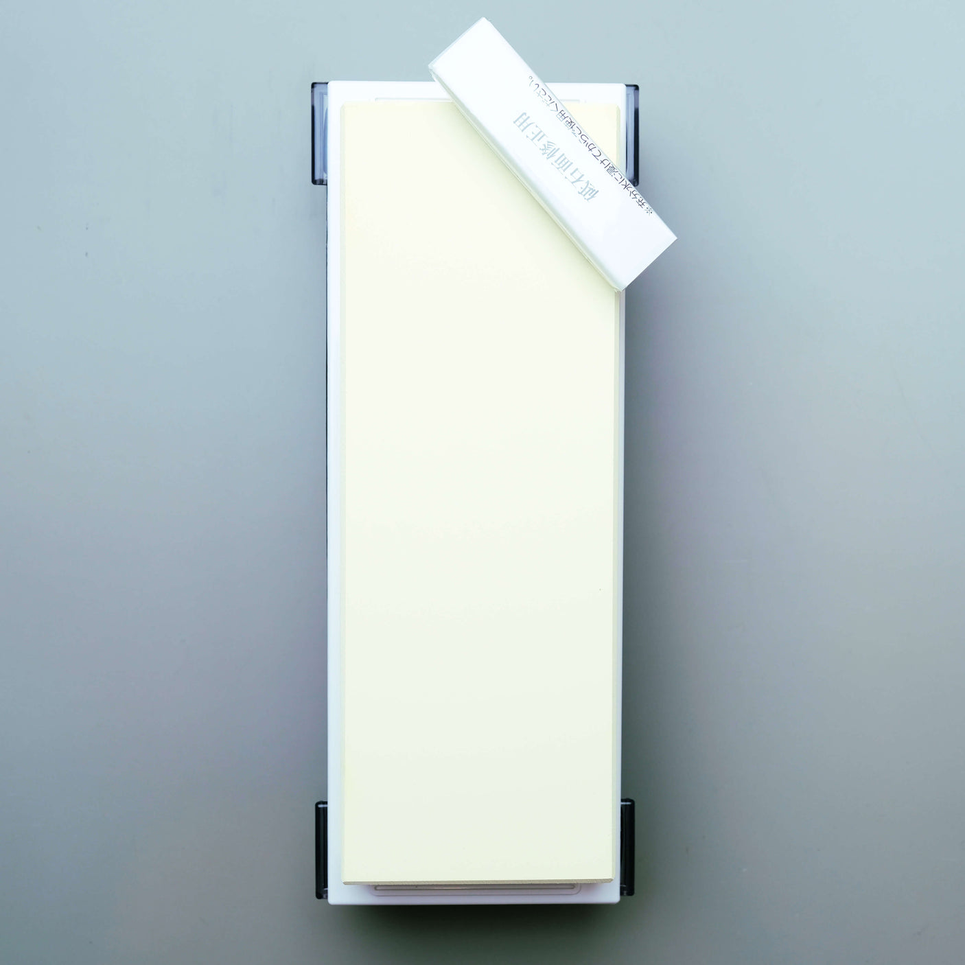 Suehiro Japanese Whetstone - New Cerax - #3000 Grit (CR-3000-Y Large)