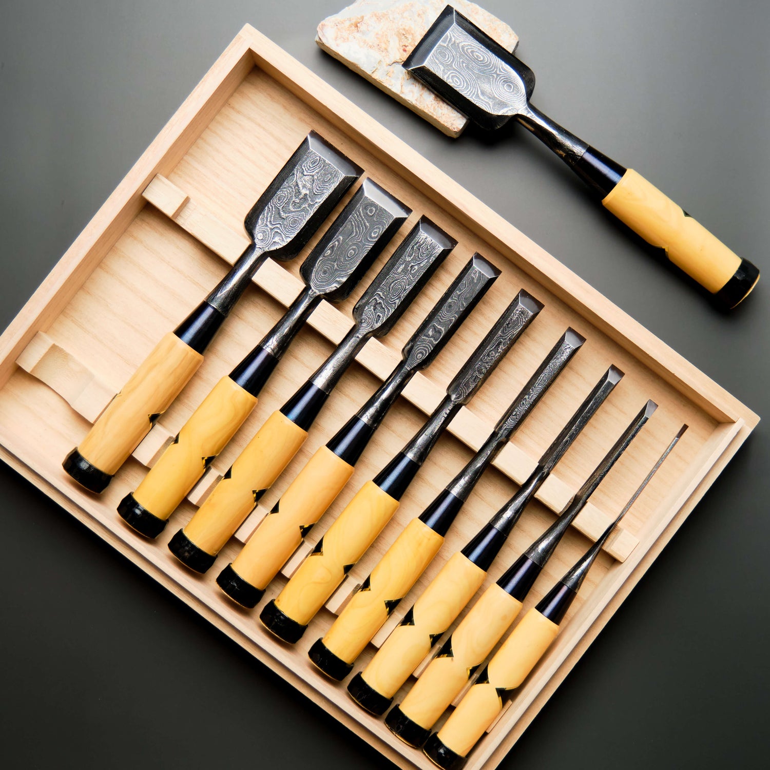 Suminagashi Damascus Bench Chisel Set - Boxwood Handles