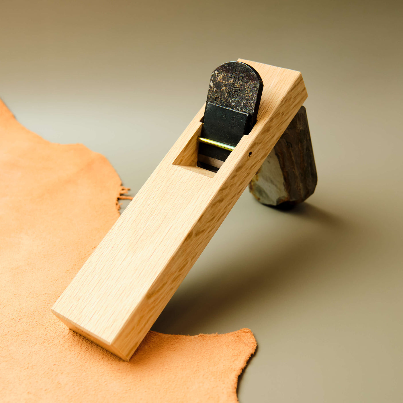 Chizoku Hiraganna Plane by Mizuno-san - 42mm