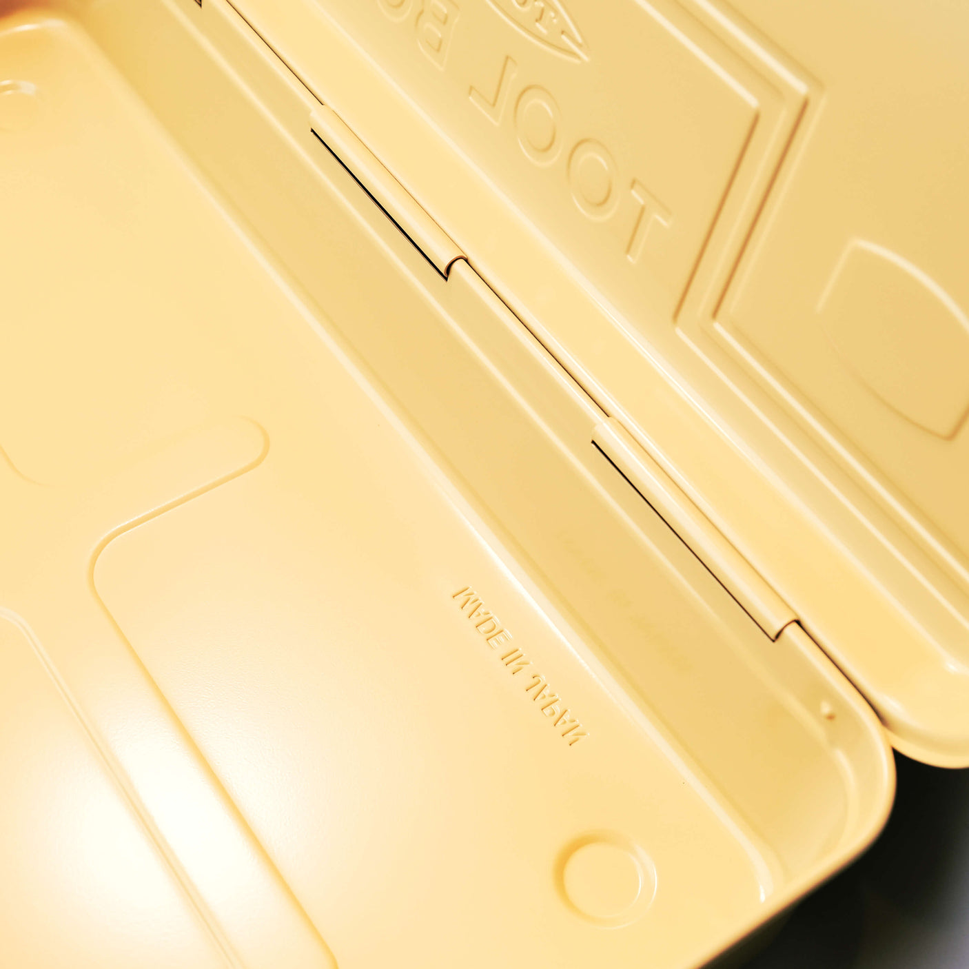 TOYO Trunk Shape Toolbox T-360 BG (Beige)