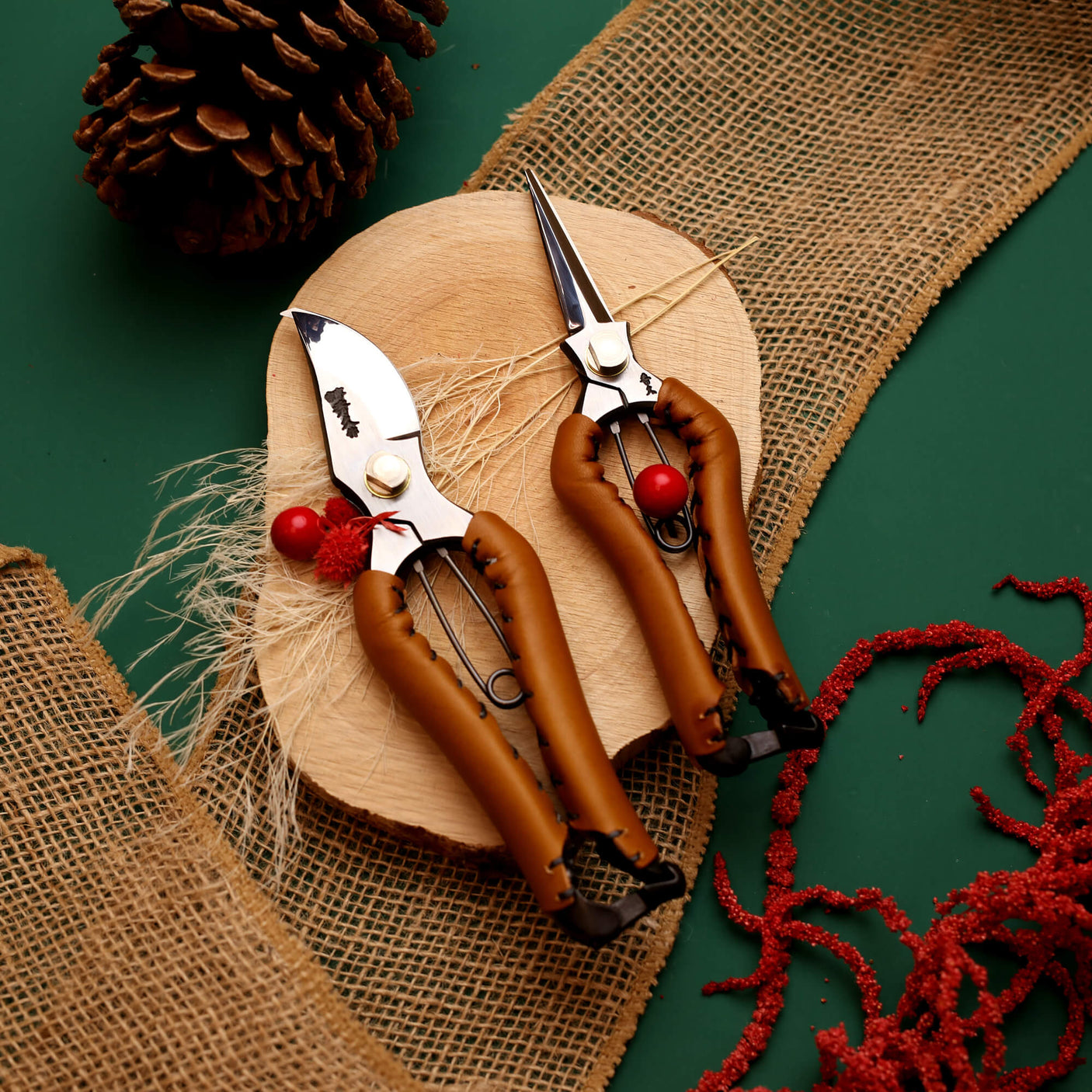 Tan Leather Secateurs & Snips Set