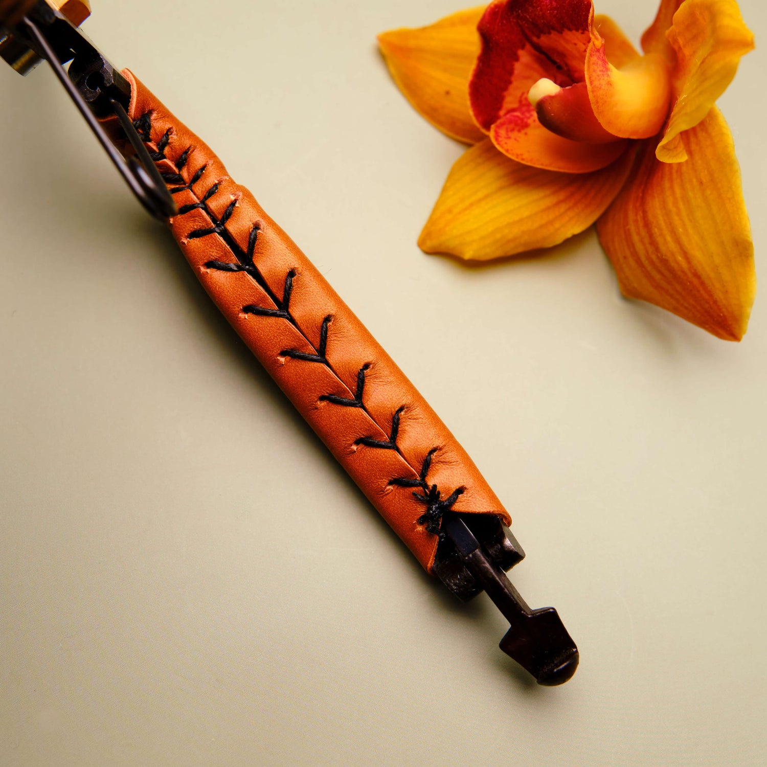 Handmade Japanese Tan Leather Handled Flower Snips - 190mm