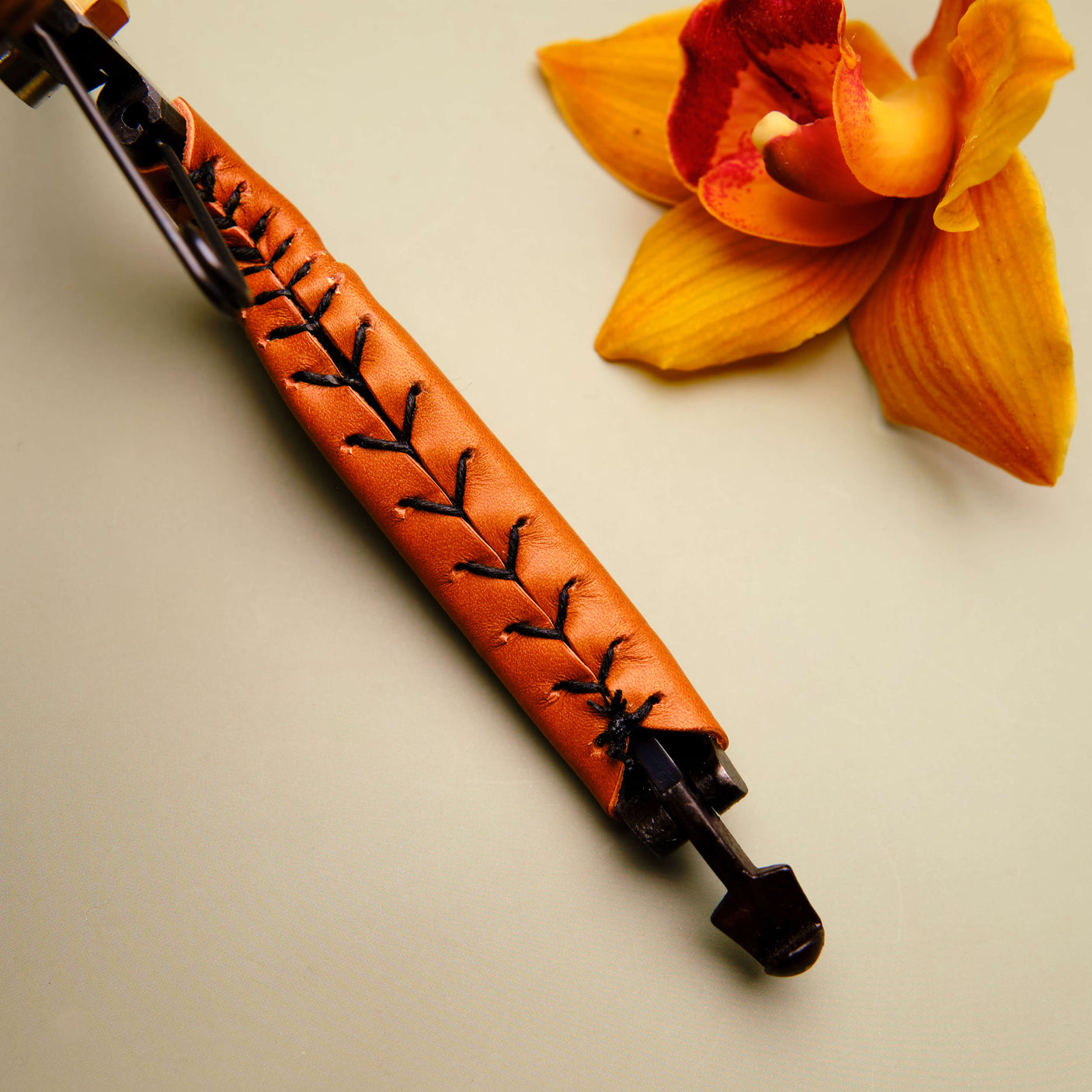 Handmade Japanese Tan Leather Handled Flower Snips - 190mm