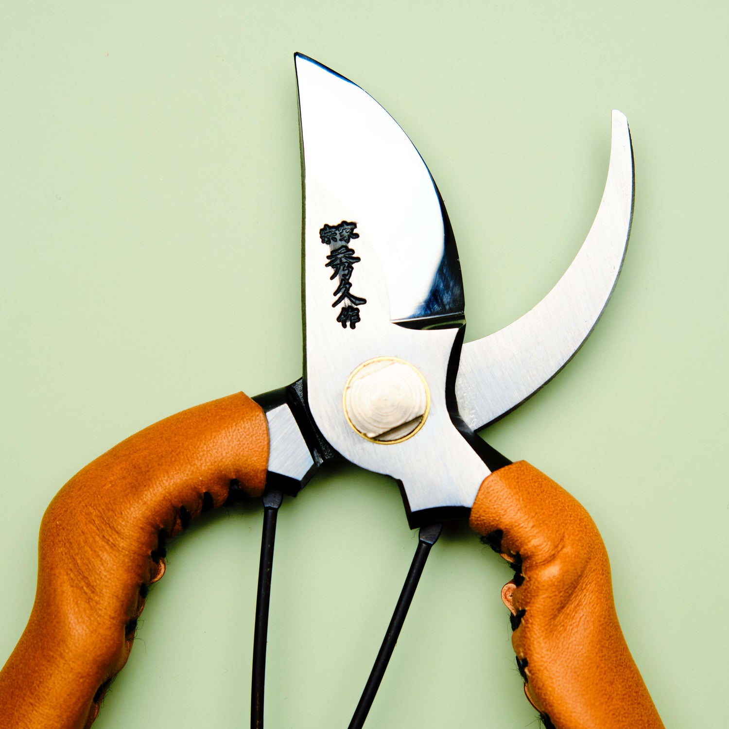 Handmade Japanese Tan Leather Handled Secateurs - 180mm