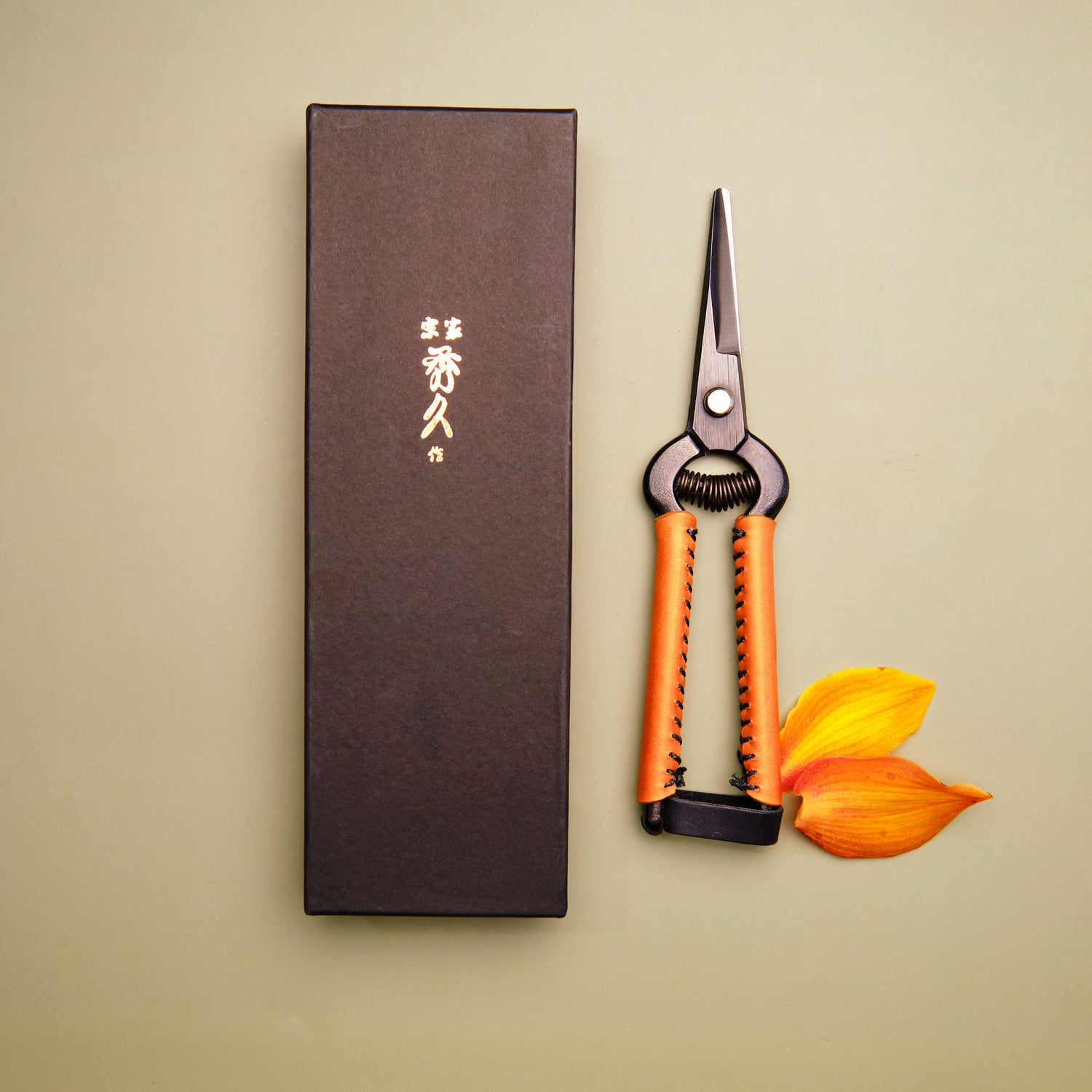 Handmade Japanese Tan Leather Handled Snips - 190mm