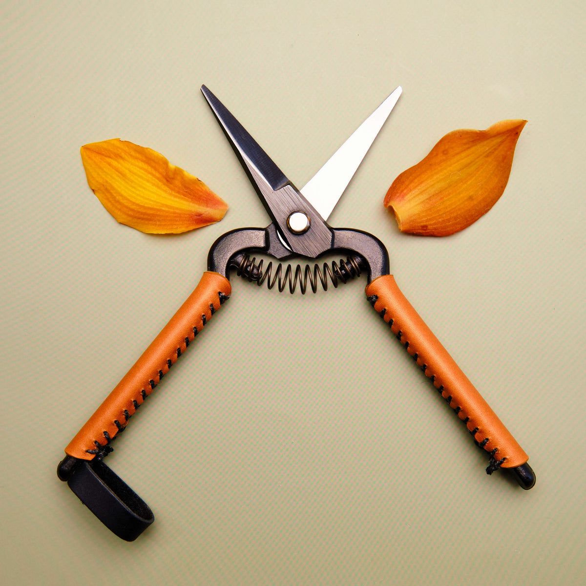 Handmade Japanese Tan Leather Handled Snips - 190mm