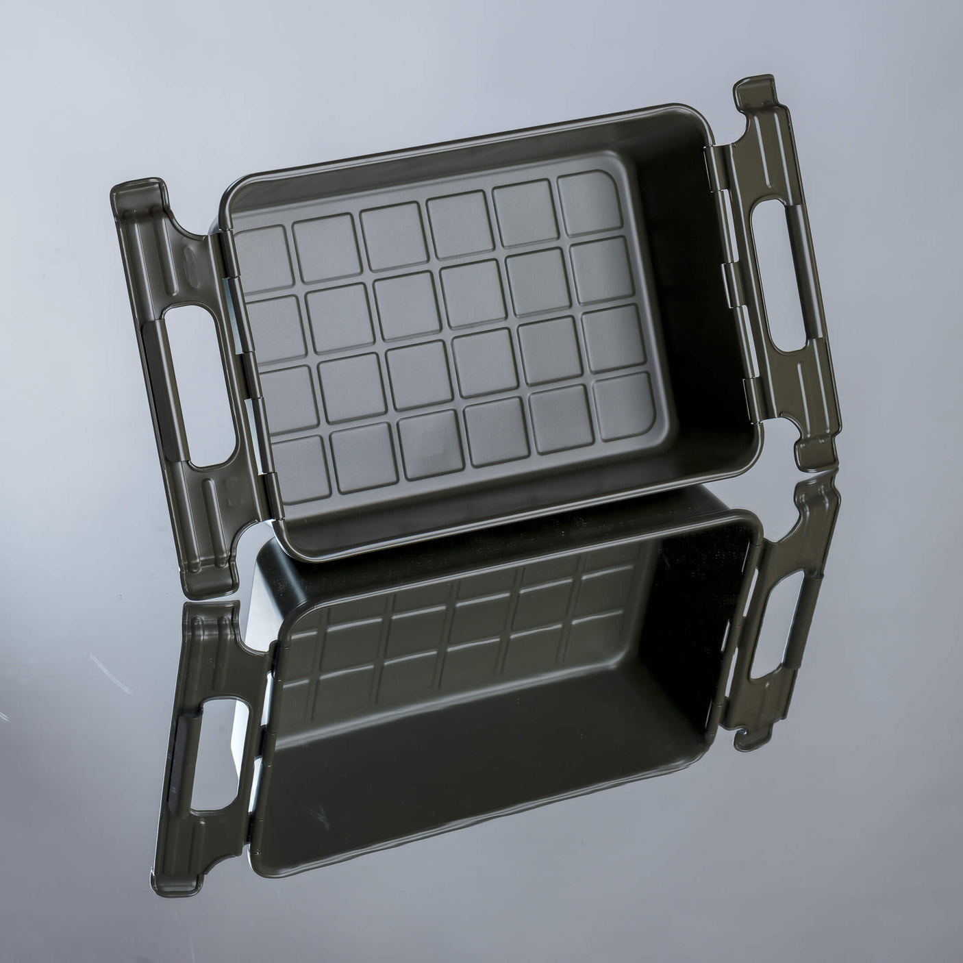 TOYO Parts Box M-8 MG (Moss green)