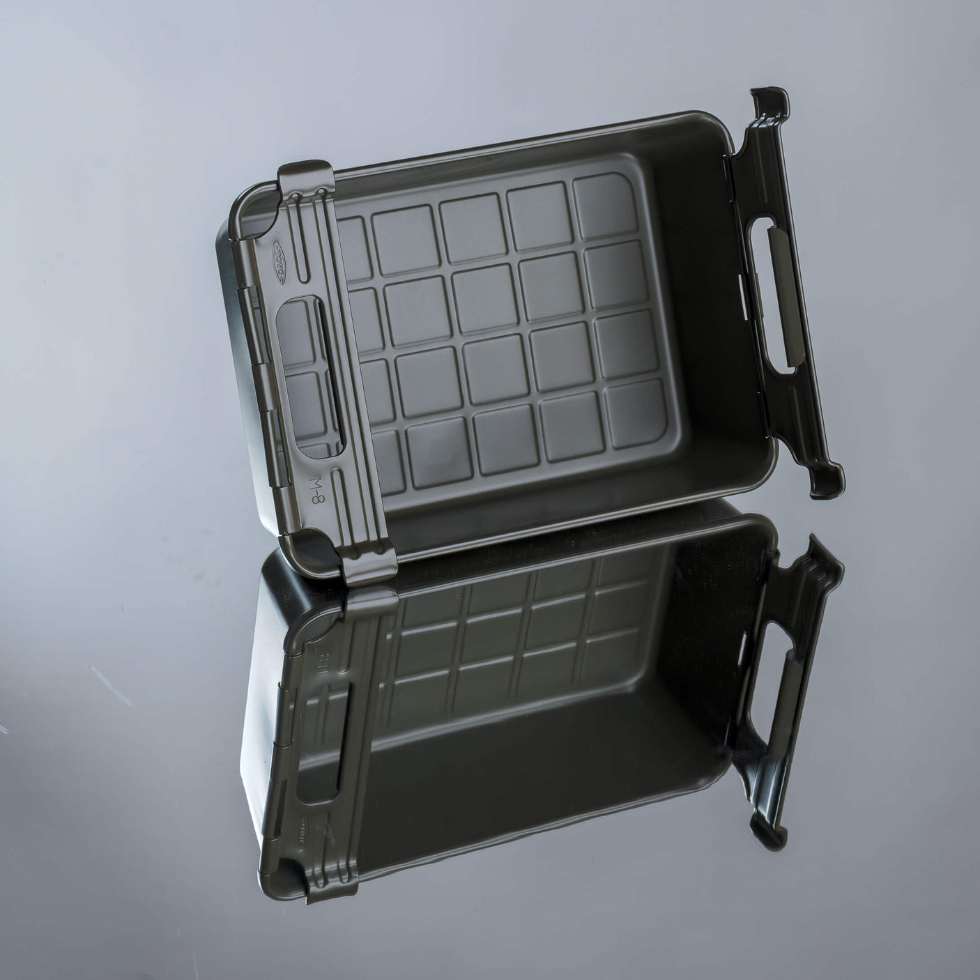 TOYO Parts Box M-8 MG (Moss green)