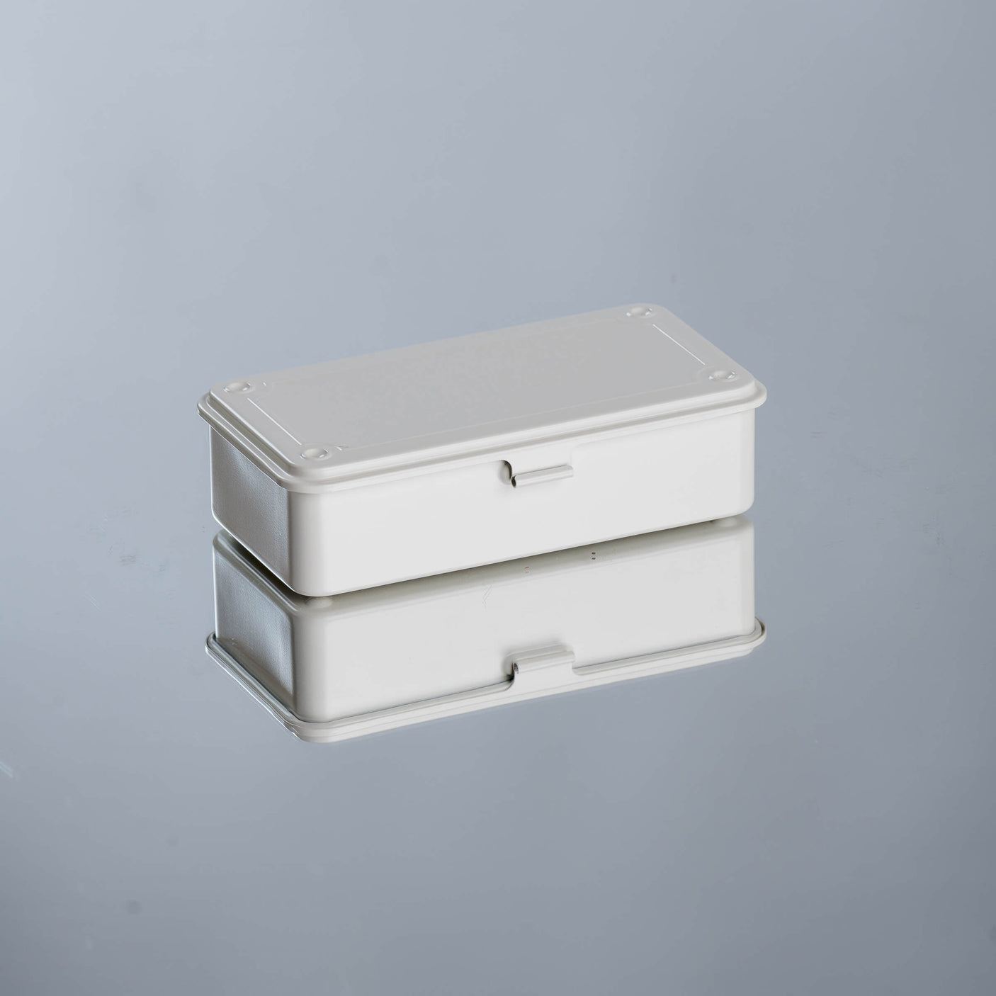 TOYO Trunk Shape Toolbox T-190 W (White)