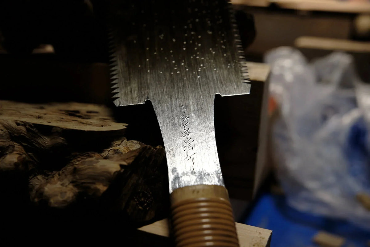 Why use a Ryoba saw? - Japanese Tools Australia