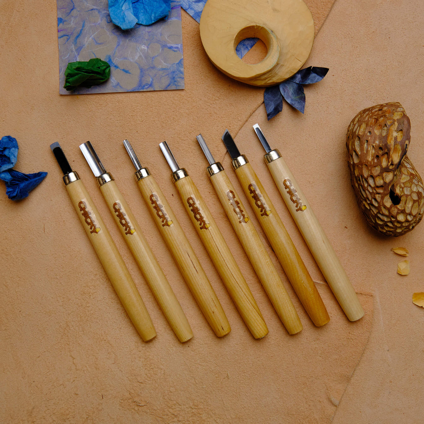 Chicky 7 Piece Carving Set