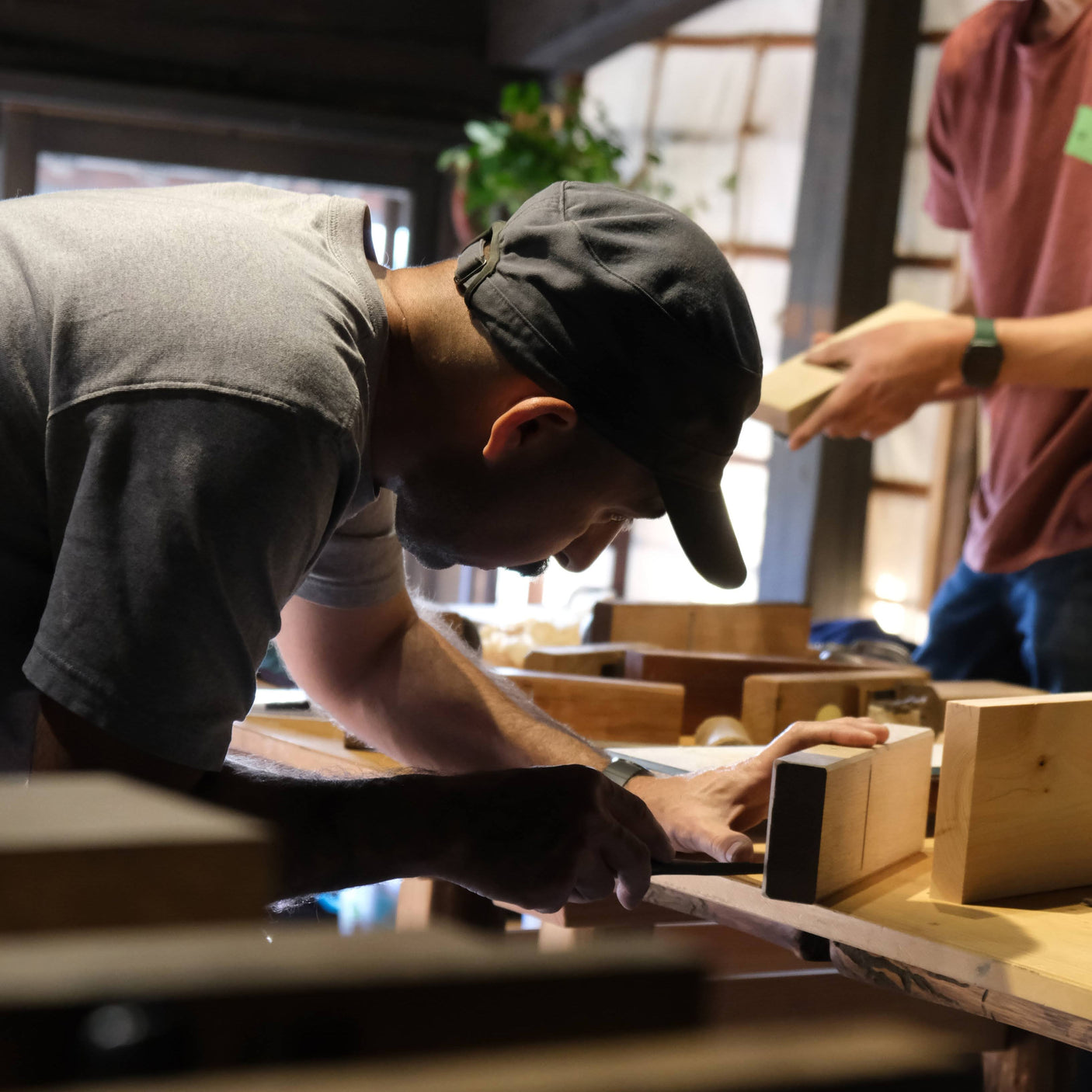 Make a Japanese Plane (kanna) with Dylan Iwakuni and Team