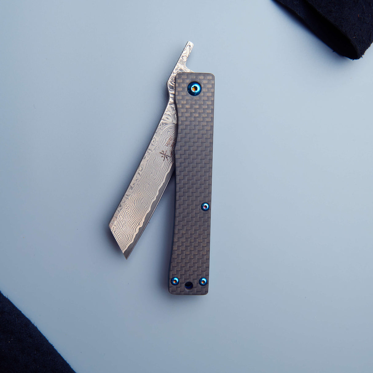 Traditional Japanese Damascus Folding Pocket Knife - Carbon Fibre Handle