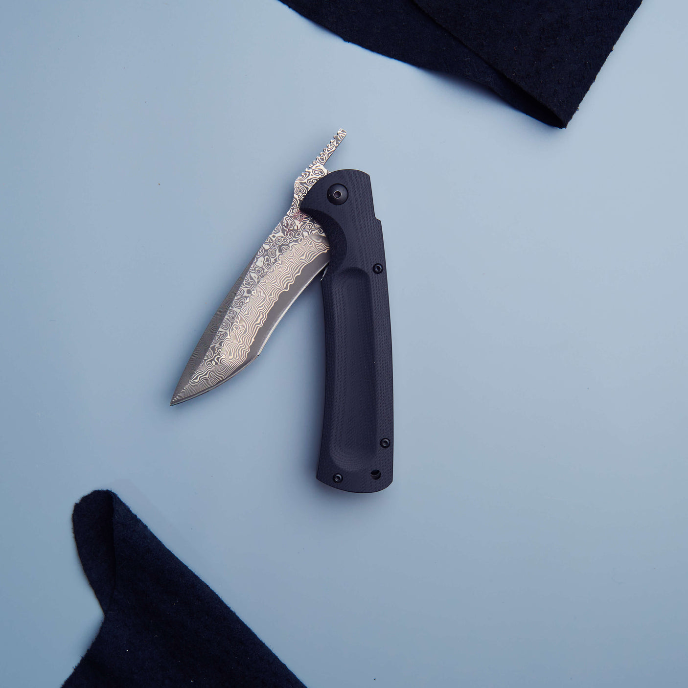Damascus Higo Hunting Knife - Black Handle
