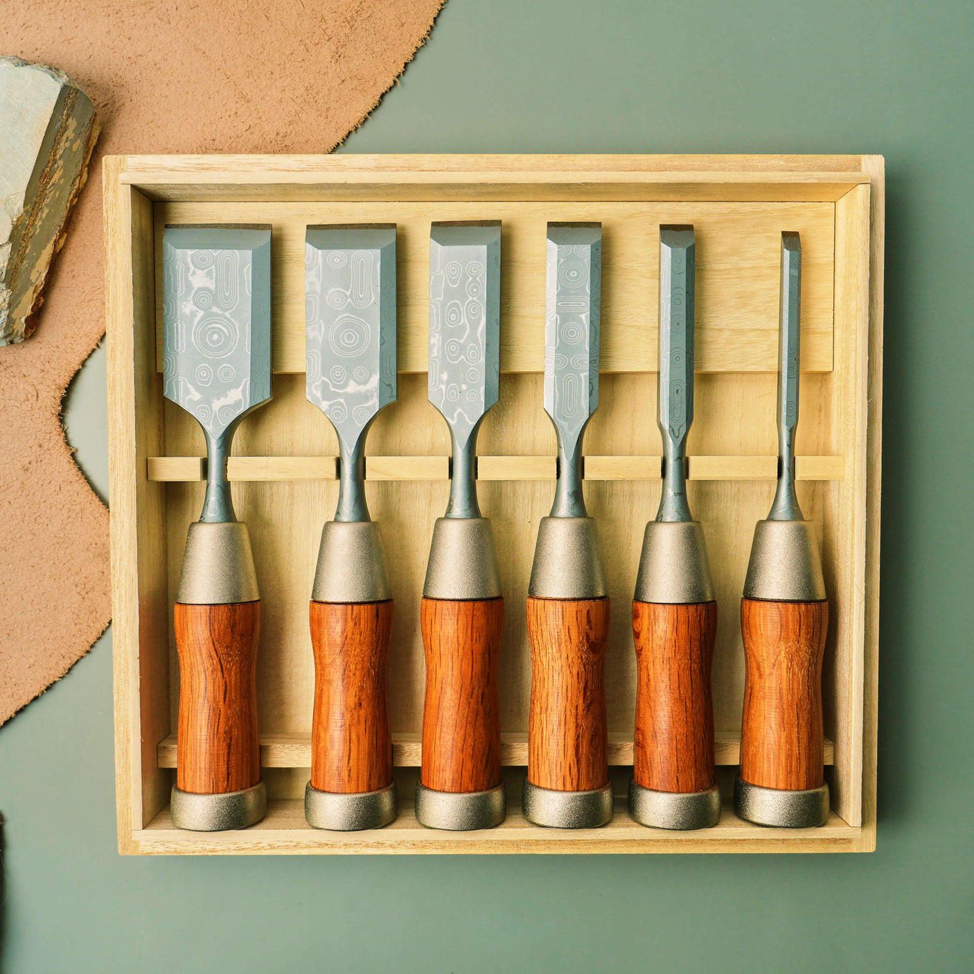 Damascus Tanryu Nomi Chisels