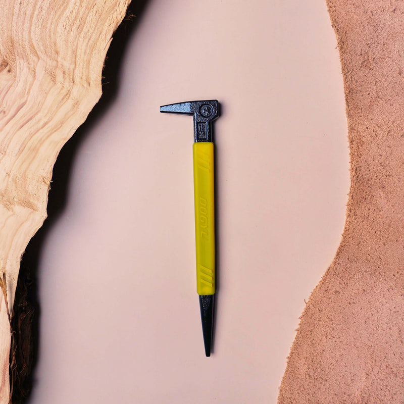 Dogyu Anvil-Headed Nail Punch with Grip