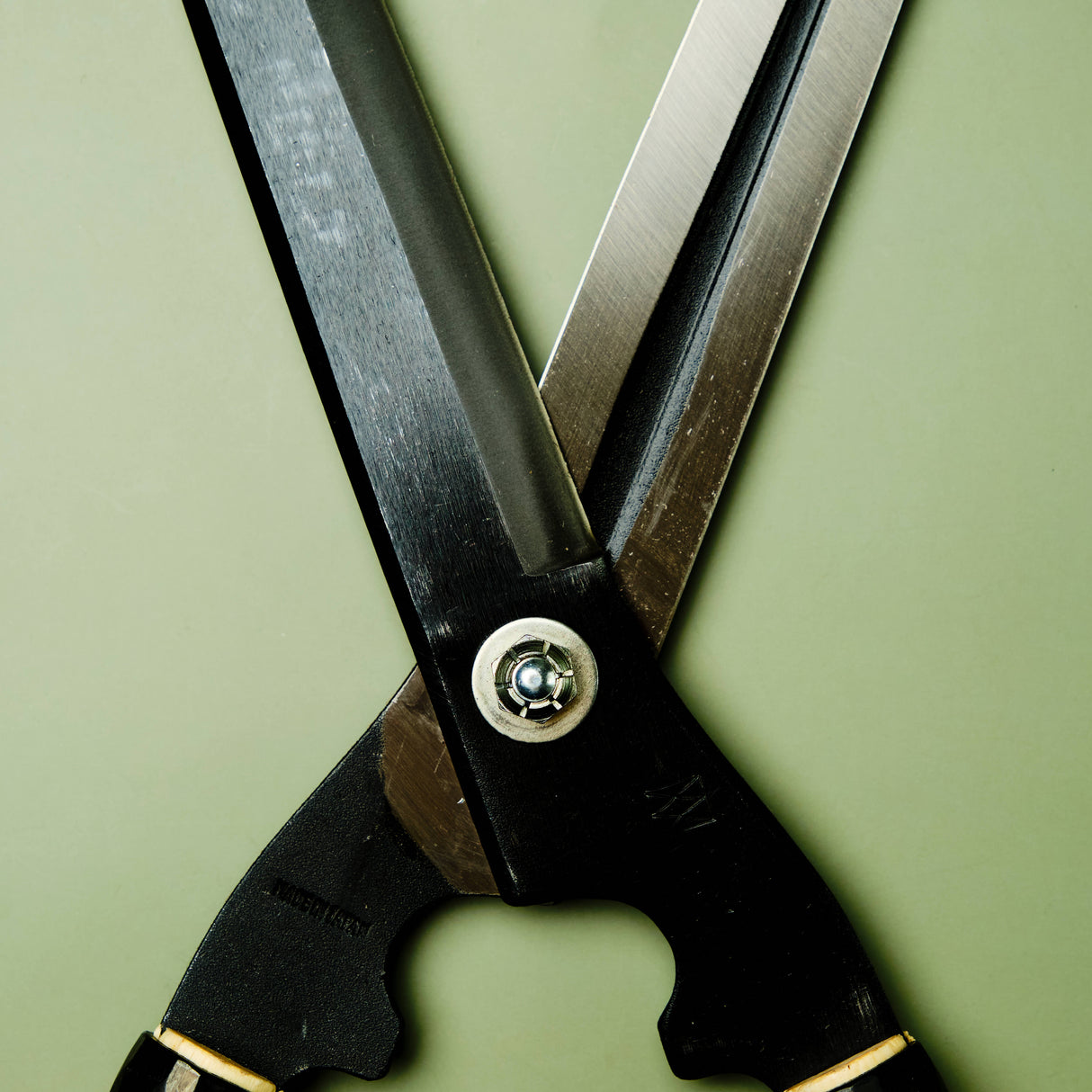 Eigata-Karikomi Hedge Shears - 240mm