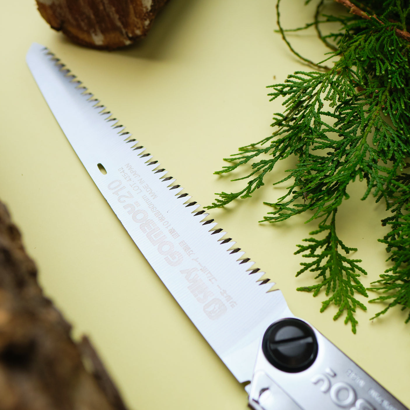 GOMBOY Folding Pruning Saw