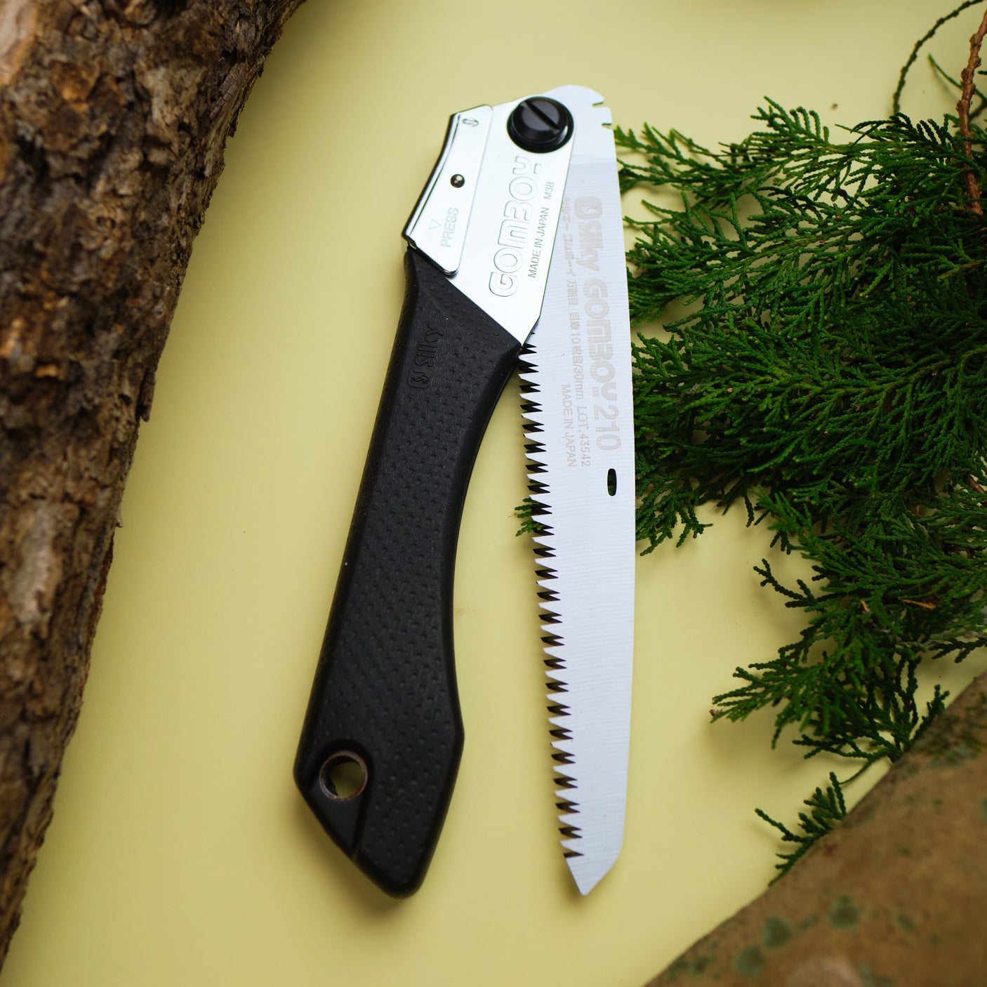 GOMBOY Folding Pruning Saw