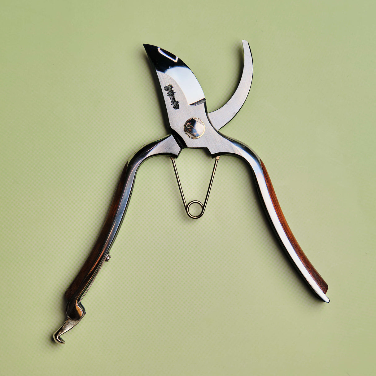 Handmade Japanese Bubinga Handle Secateurs - 200mm