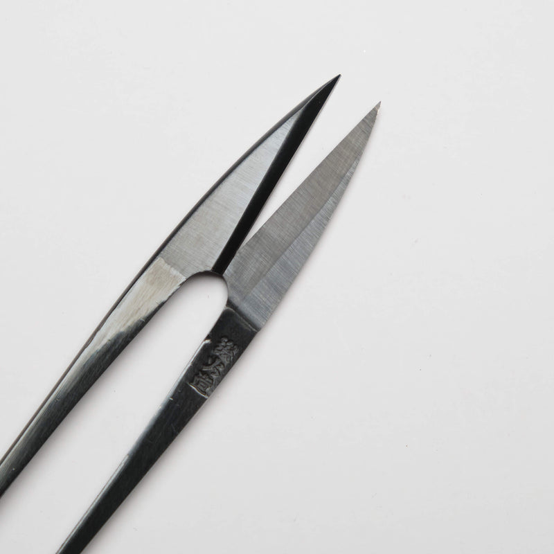 Kenshi Tume Black Grip Scissors - 140mm