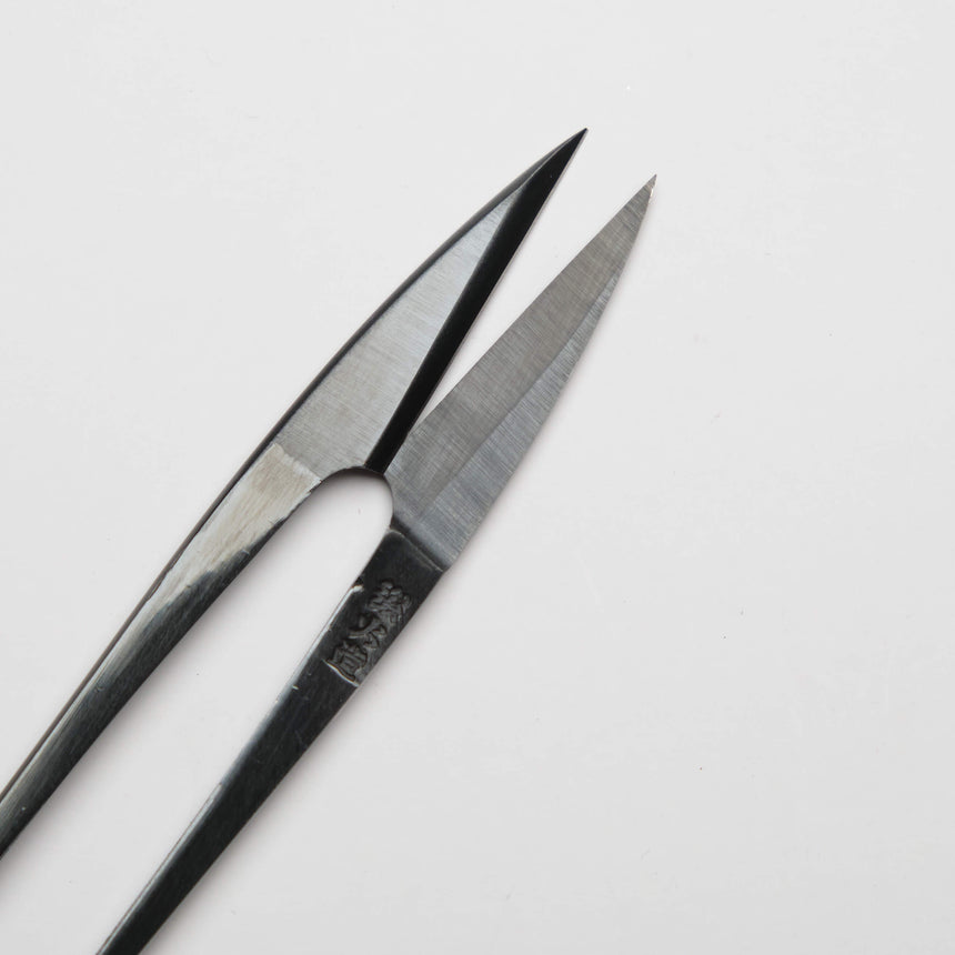 Kenshi Tume Black Grip Scissors - 140mm