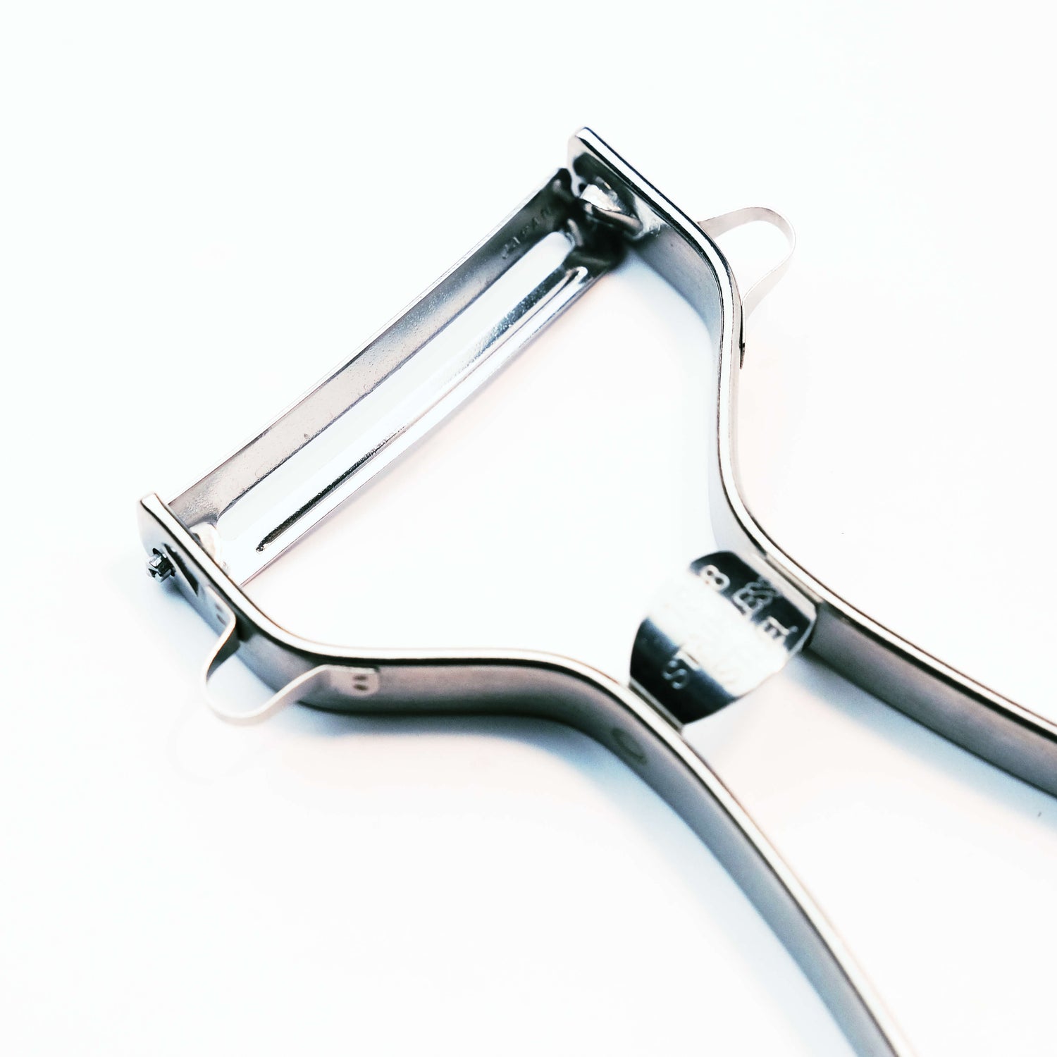 Shimomura Pro Grade Curved Peeler