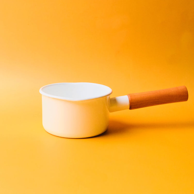 Noda Horo Enamel Milk Pan