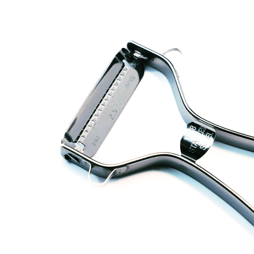 Shimomura Pro Grade Julienne Peeler - 2.5mm