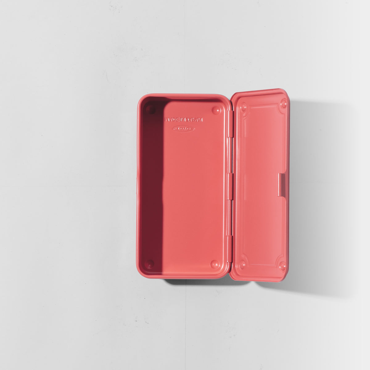 TOYO Trunk Shape Toolbox T-190 P0 (Living coral)