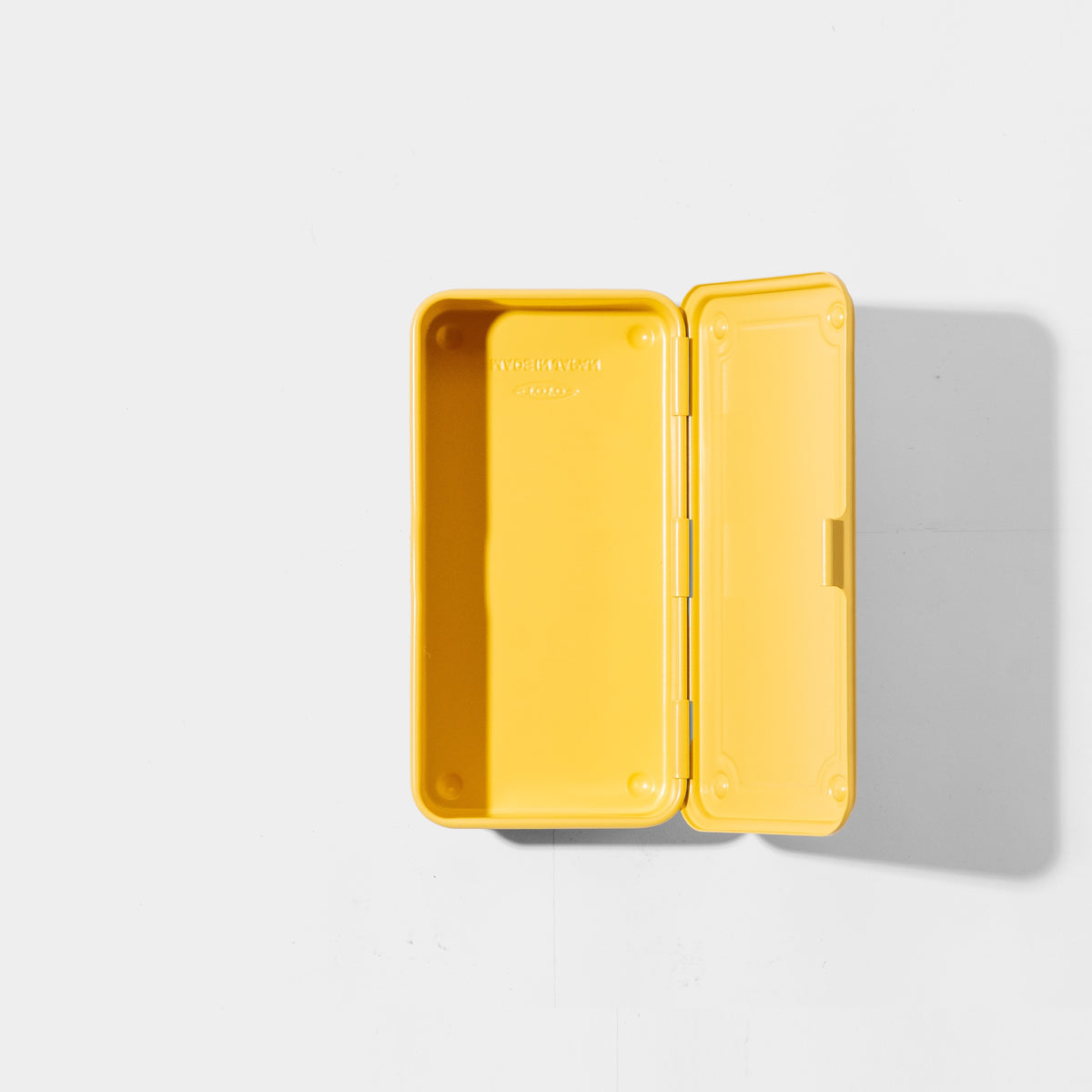 TOYO Trunk Shape Toolbox T-190 Y (Italian yellow)