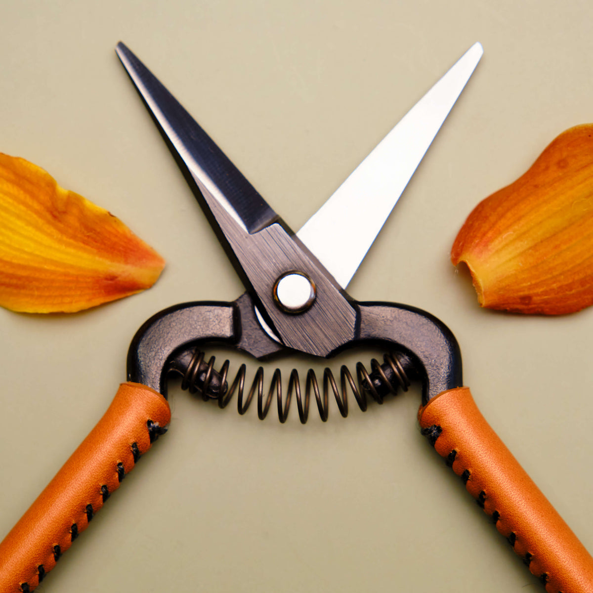 Handmade Japanese Tan Leather Handled Snips - 190mm